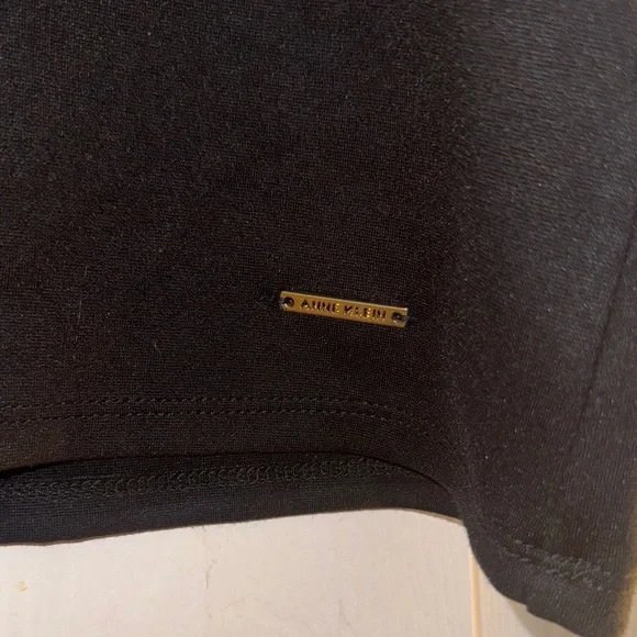 Anne Klein Black Top with White Ruffle Trim - Picture 4 of 6